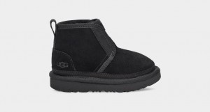 Ugg Neumel EZ-Fit Kids' Boots Black | KLGJENB-83