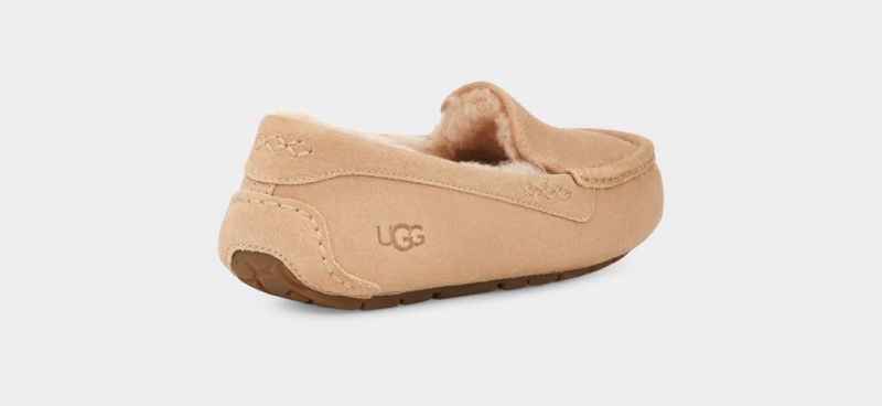 Ugg Ansley Women's Moccasins Beige | MCSBWXG-45